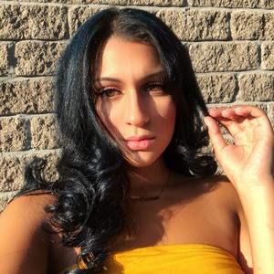 Meet your Posher, Alessia